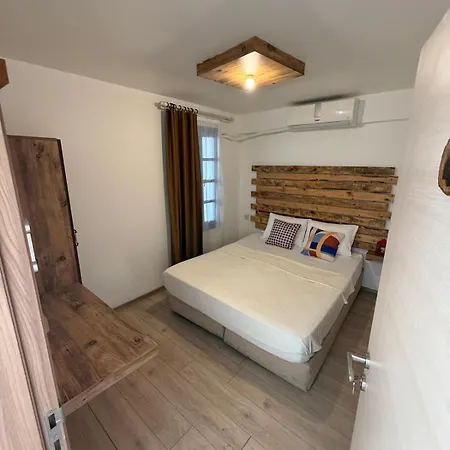 Guel Hanim Konagi Homestay Cesme