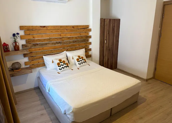 Guel Hanim Konagi * Çeşme